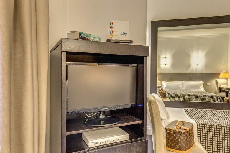 Hostal Residenza A The Boutique Art Hotel