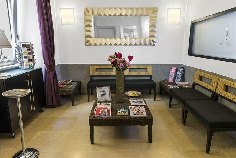 Hostal Residenza A The Boutique Art Hotel