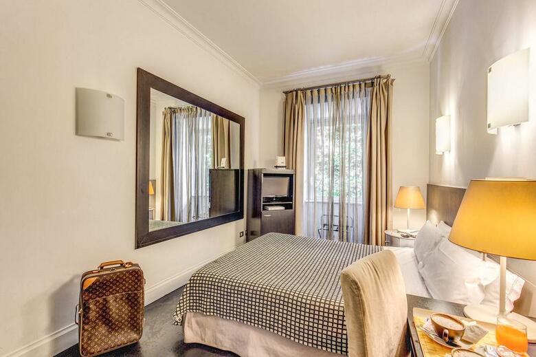 Hostal Residenza A The Boutique Art Hotel