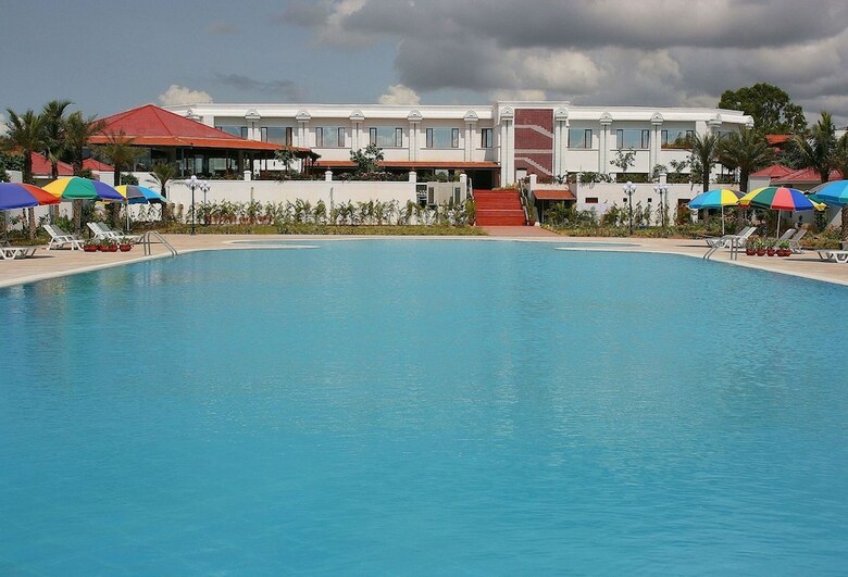 Hotel Chariot Beach Resort