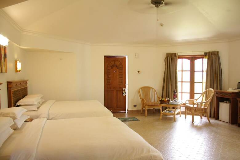 Hotel Chariot Beach Resort