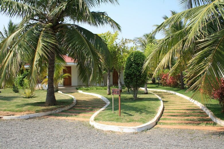 Hotel Chariot Beach Resort