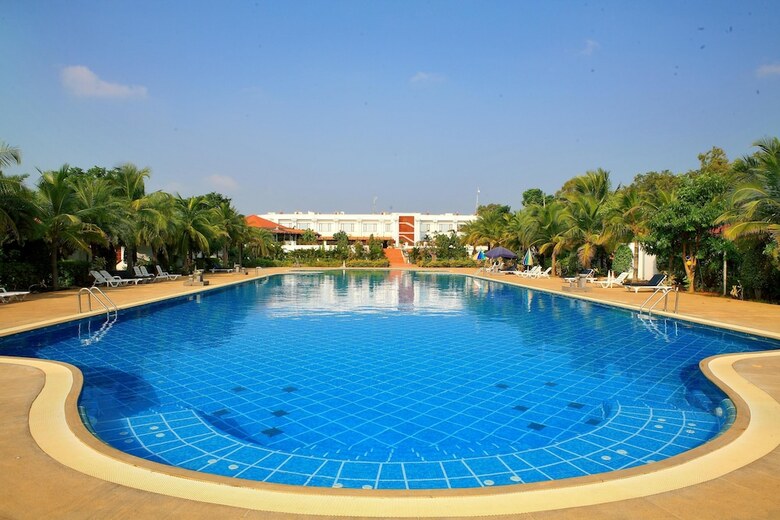 Hotel Chariot Beach Resort