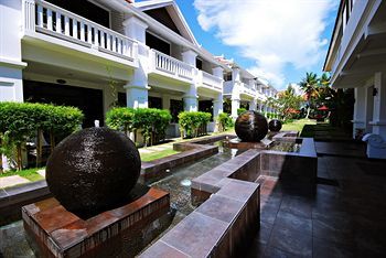 Hotel Palm Grove Resort