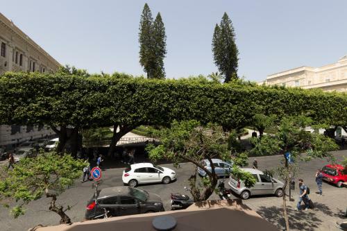 Hostal Etna Suite Group