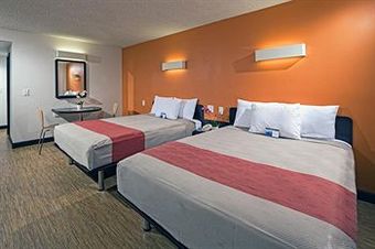 Clarion Hotel Near Home Depot Center