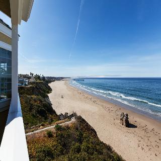 Hotel Sea Crest Resort