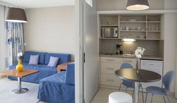 Aparthotel Residence De Tourisme Ajaccio Amiraut�
