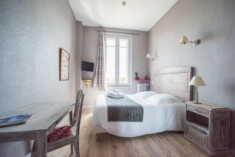 Hotel Souvenirs De Familles