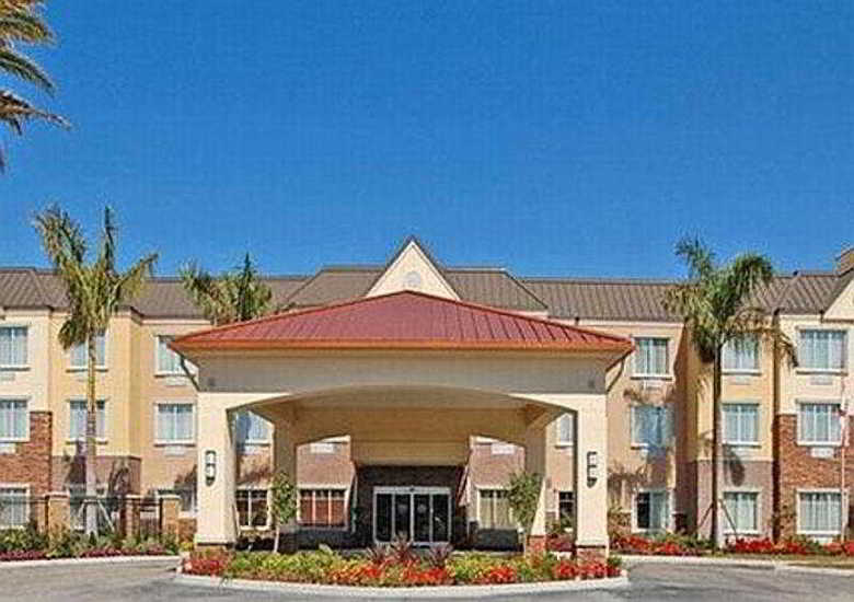 Hotel Comfort Suites