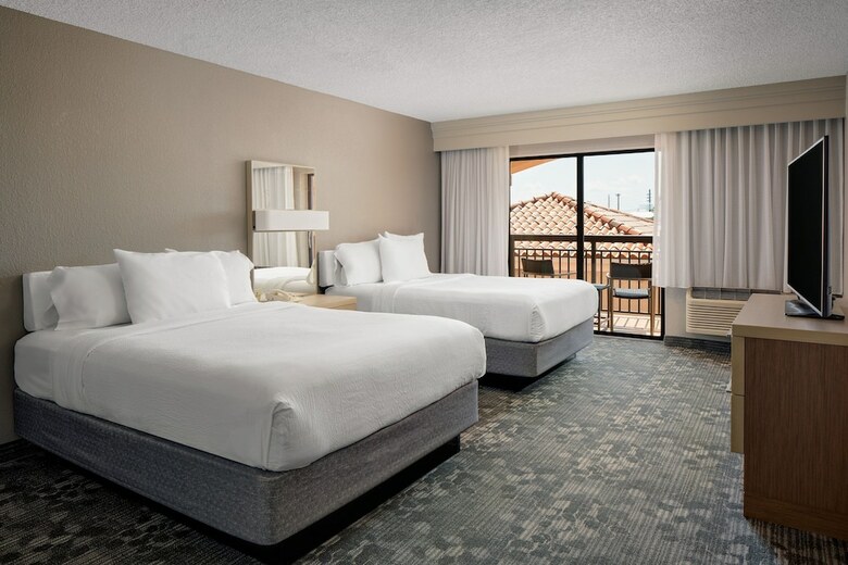 Hotel Courtyard By Marriott Key West Waterfront