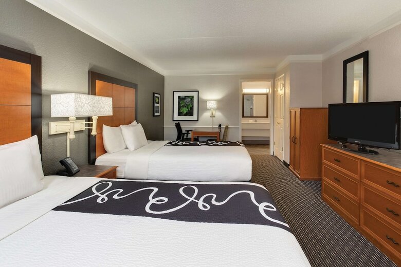 Hotel Days Inn By Wyndham Gainesville University I-75