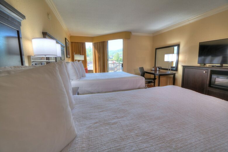 Edgewater Hotel
