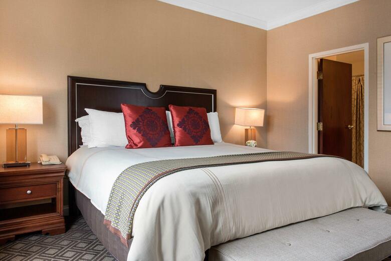 Omni Severin Hotel