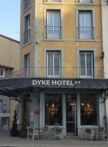 Dyke Hotel