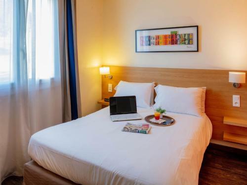 Mona Lisa Val'hotel