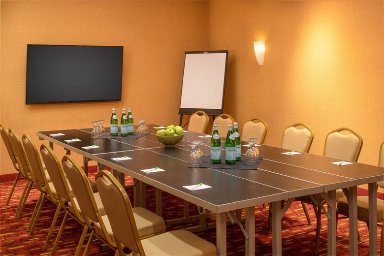 Hotel Courtyard By Marriott Cal-expo