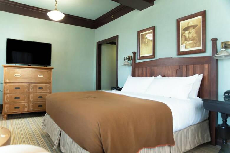 Doubletree Arctic Club Hotel Seattle-downtown