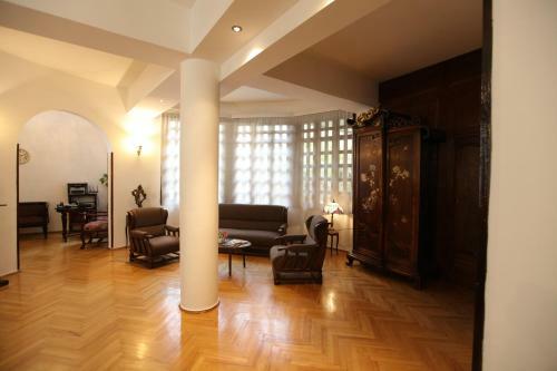 Hotel Home