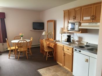 Hotel Sherwood Inn And Motel