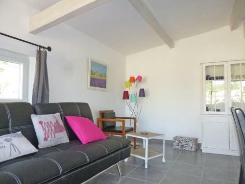 Holiday Home Les Platanes
