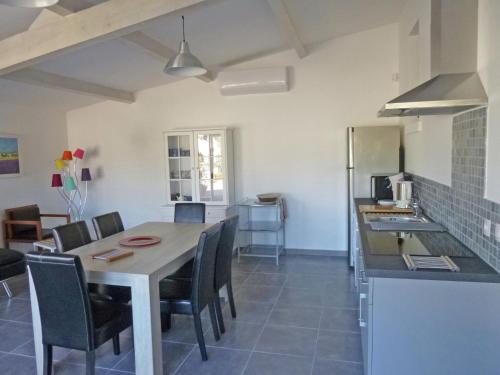 Holiday Home Les Platanes