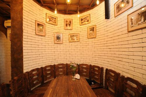 Hostal City Hotel