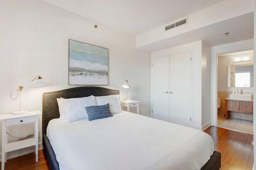 Palais-des-congr�s Furnished Apartments