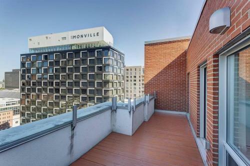 Palais-des-congr�s Furnished Apartments