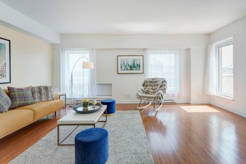 Palais-des-congr�s Furnished Apartments