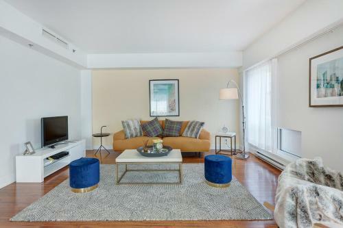 Palais-des-congr�s Furnished Apartments