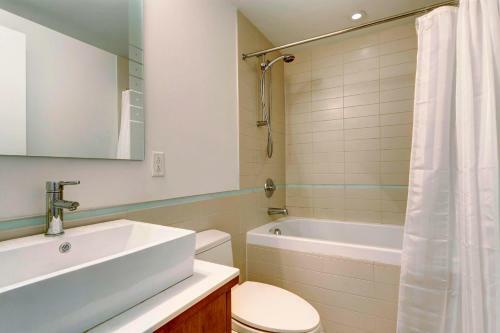 Palais-des-congr�s Furnished Apartments