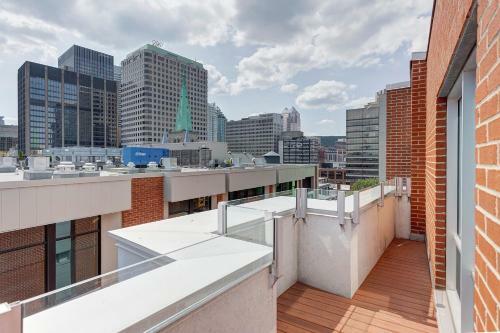Palais-des-congr�s Furnished Apartments