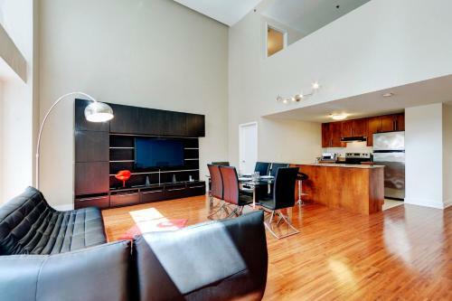 Palais-des-congr�s Furnished Apartments