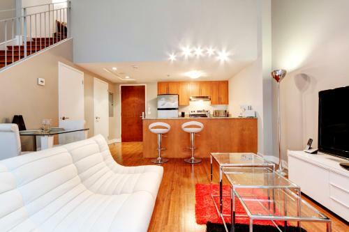 Palais-des-congr�s Furnished Apartments