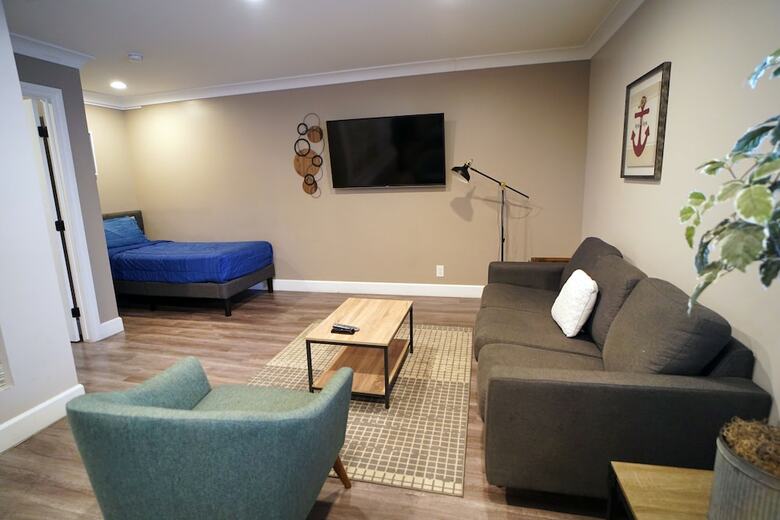 Hotel Anaheim Executive Inn & Suites