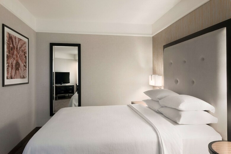 Hotel Embassy Suites Irvine - Orange County Airport