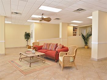 Hotel Resortquest Rentals At Islander Condominiums
