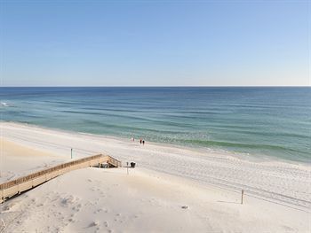 Hotel Resortquest Rentals At Islander Condominiums