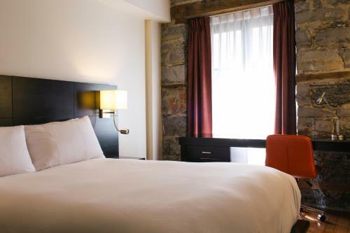 Le Petit Hotel Montreal