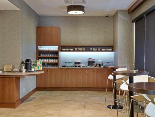 Doubletree By Hilton Hotel & Conference Centre Regina