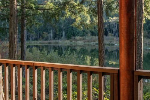 Hotel Cusheon Lake Resort