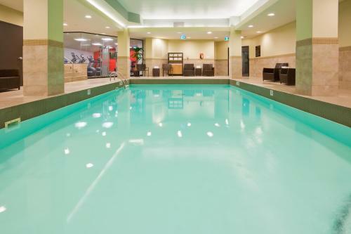 Hotel The Hollis Halifax - A Doubletree Suites By Hilton