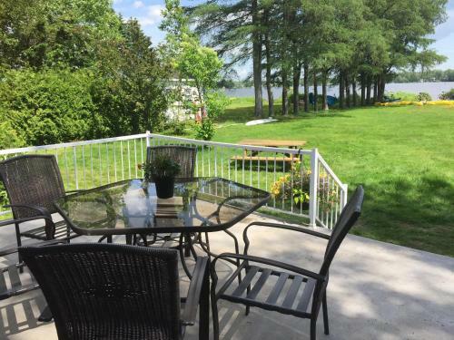 Hostal Gite Du Lac � La Tortue