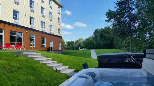 Hotel Super 8 Mont Laurier