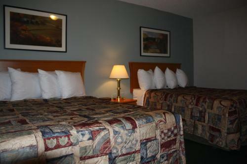 Hotel Northwoods Inn & Suites