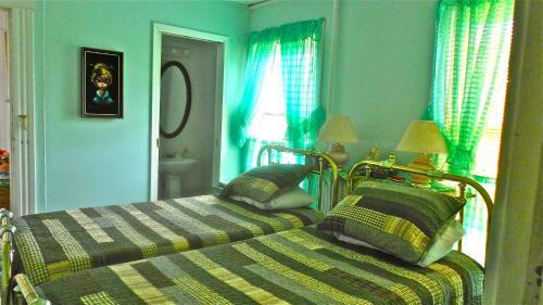 Bed & Breakfast Pillsbury Guest House
