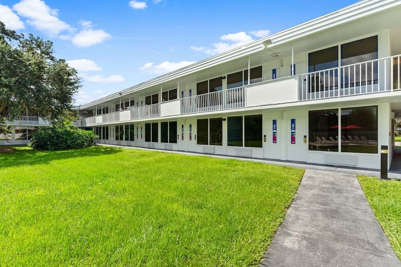 Hotel Developer Inn Maingate, A Baymont By Wyndham