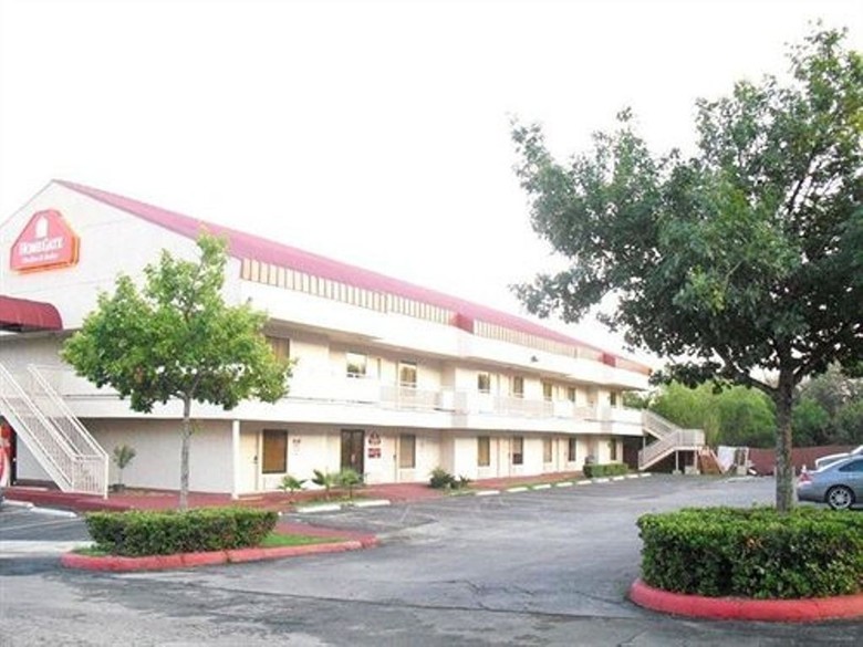 Hotel Homegate Studios And Suites