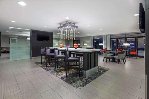 Hotel Wingate By Wyndham - Dallas Las Colinas